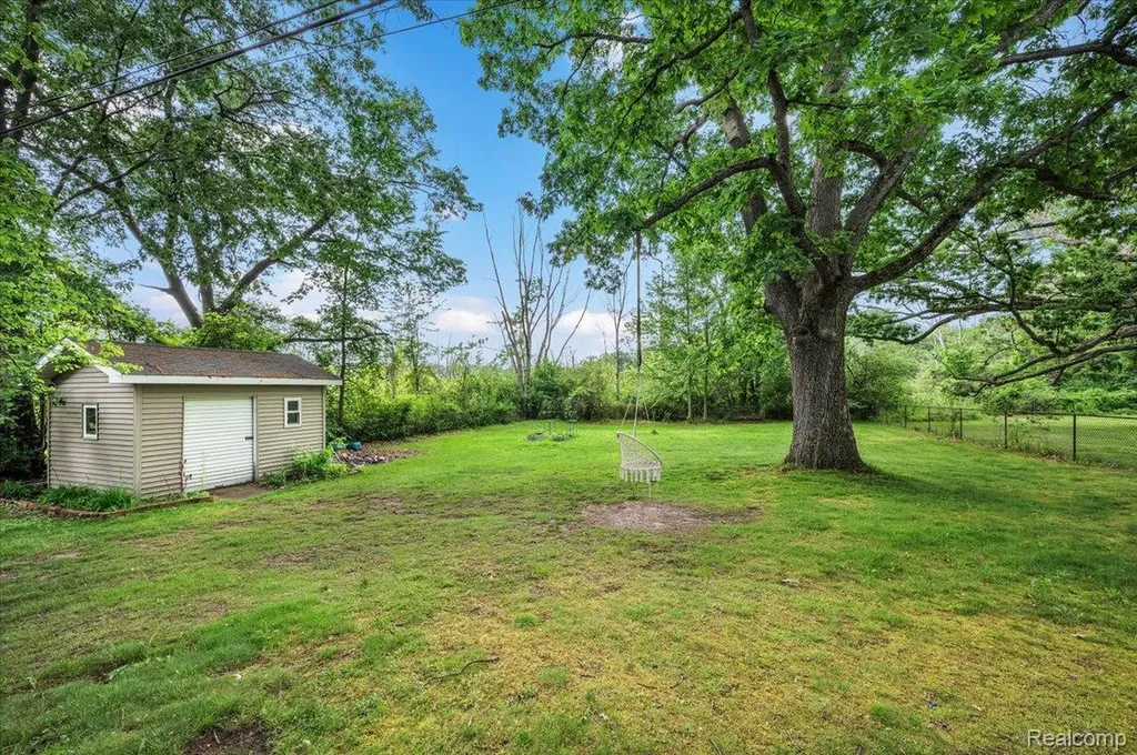 3972 Joslyn Road Orion Charter Township MI 48359