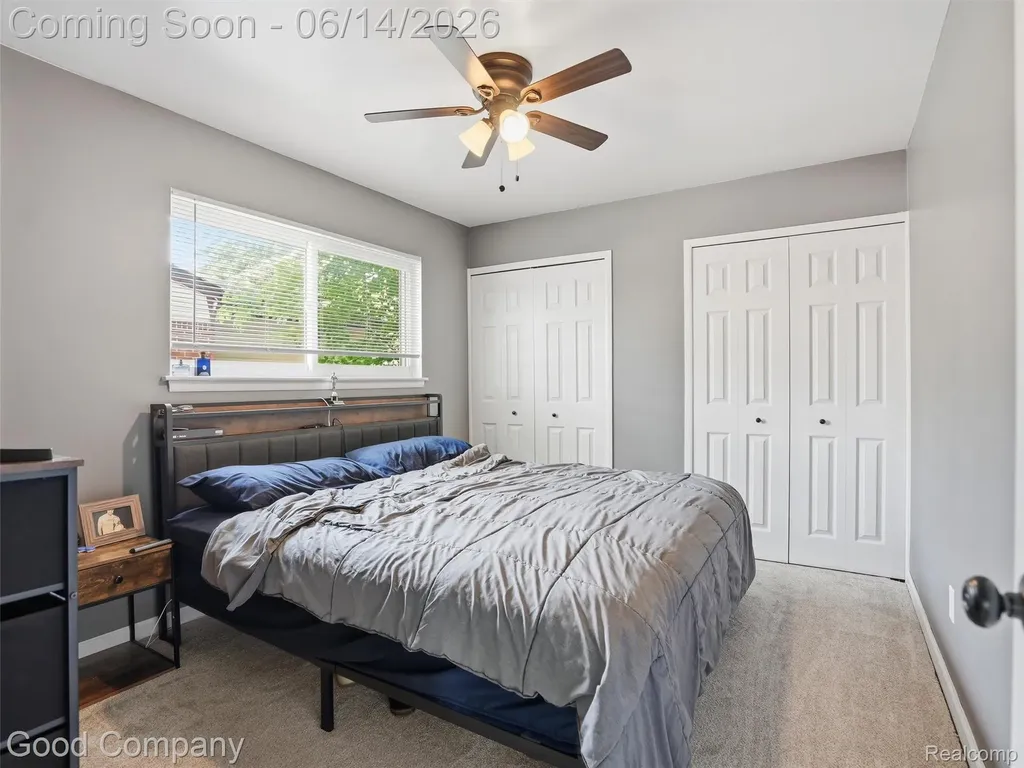 30632 Hayes Road Roseville City MI 48066