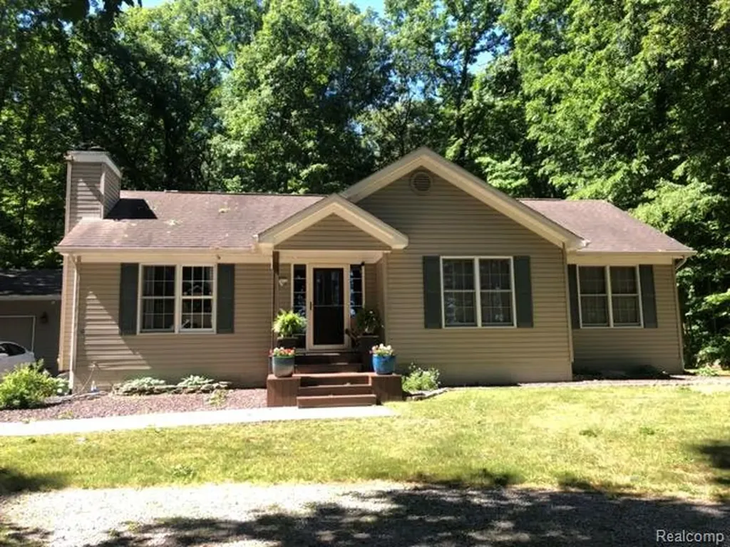 7907 Stewart Road Raisinville Township MI 48162