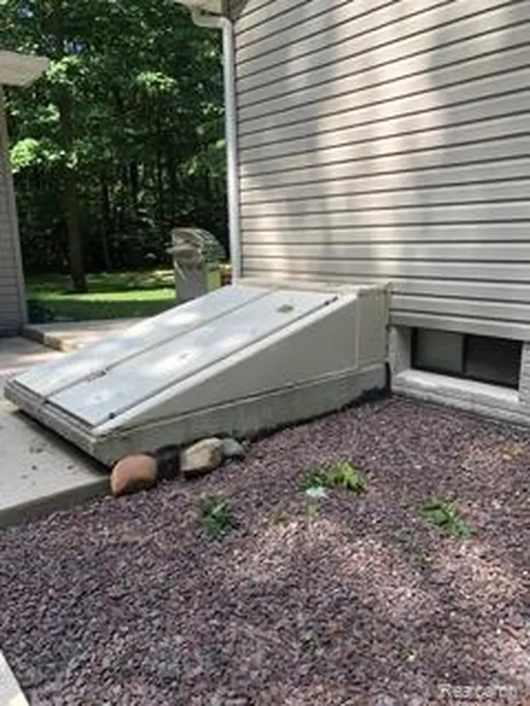 7907 Stewart Road Raisinville Township MI 48162