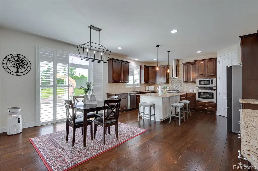 47576 Valencia Circle Novi City MI 48374