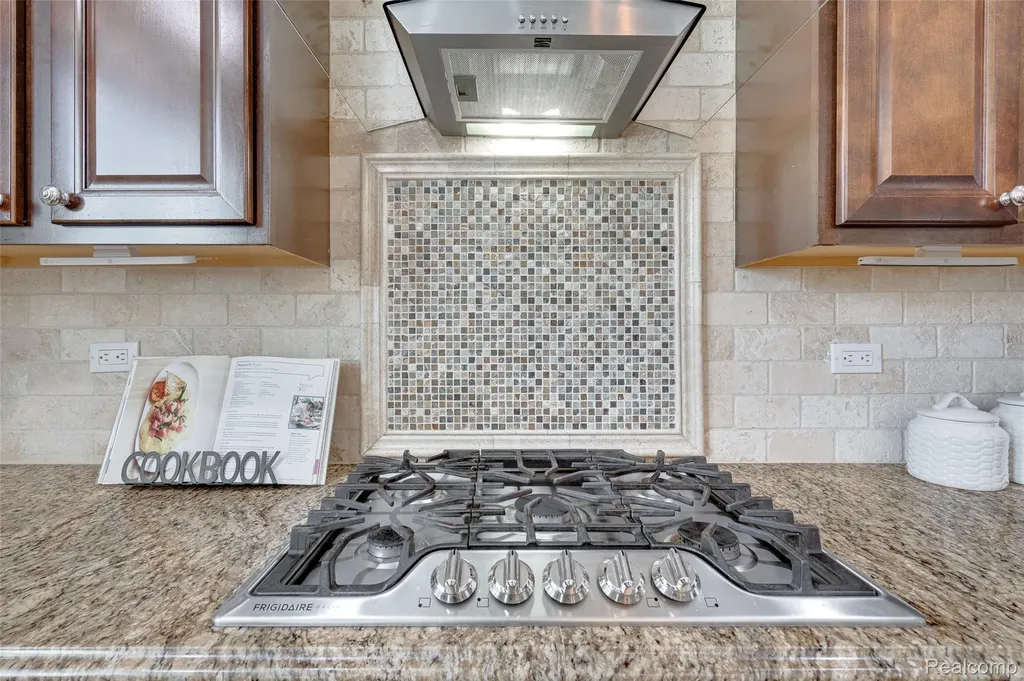 47576 Valencia Circle Novi City MI 48374