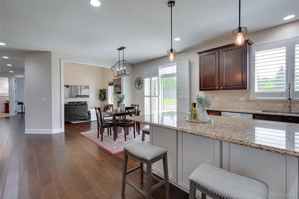47576 Valencia Circle Novi City MI 48374
