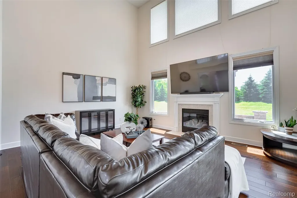 47576 Valencia Circle Novi City MI 48374