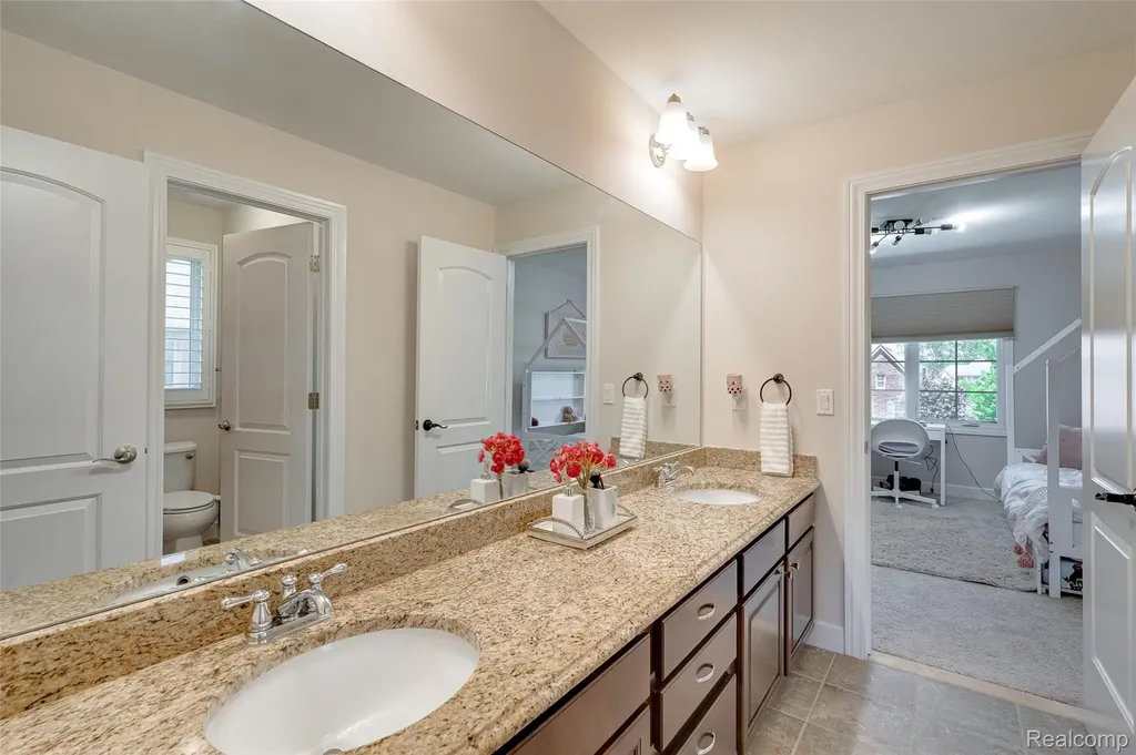 47576 Valencia Circle Novi City MI 48374