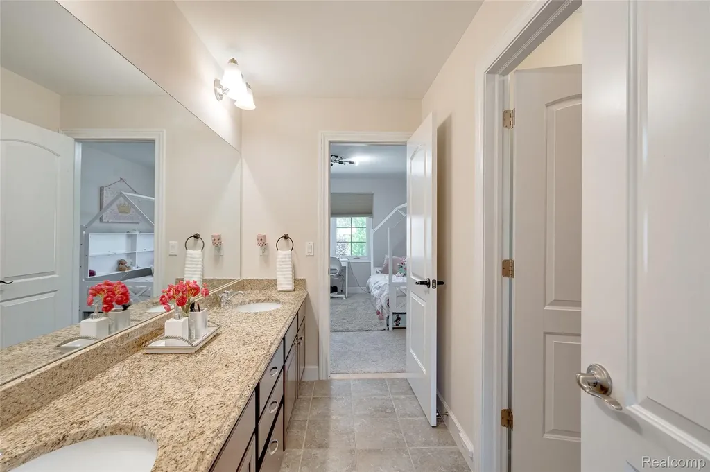 47576 Valencia Circle Novi City MI 48374