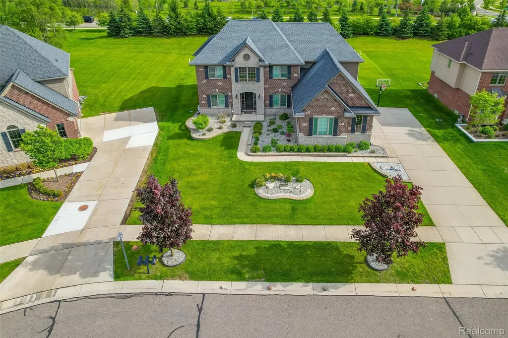 47576 Valencia Circle Novi City MI 48374