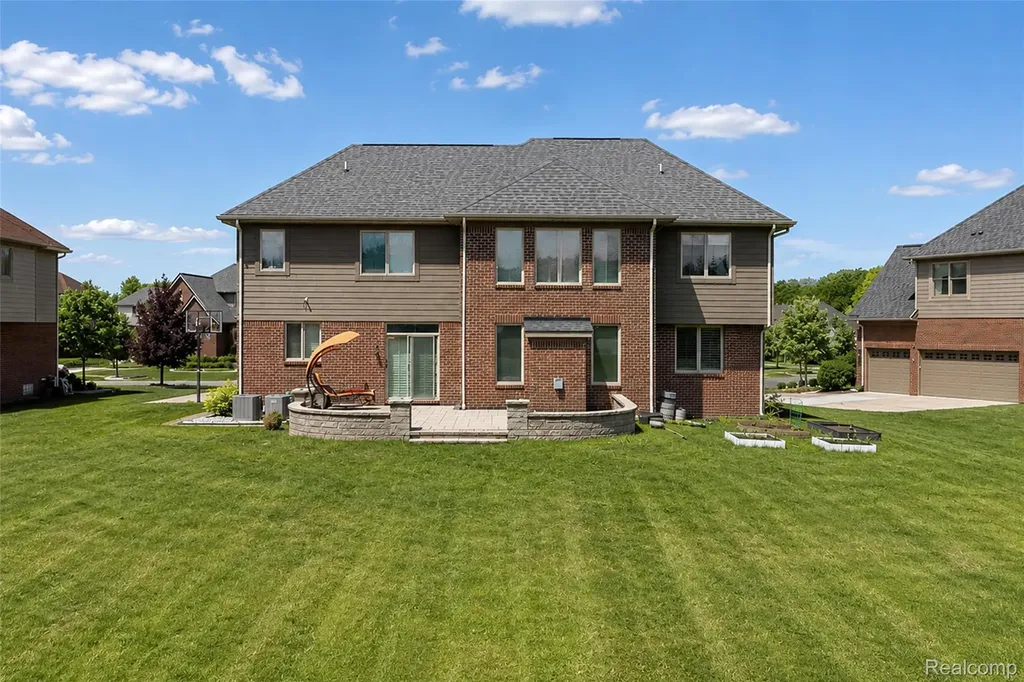 47576 Valencia Circle Novi City MI 48374