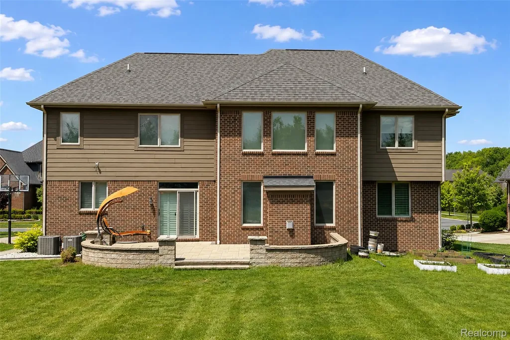 47576 Valencia Circle Novi City MI 48374