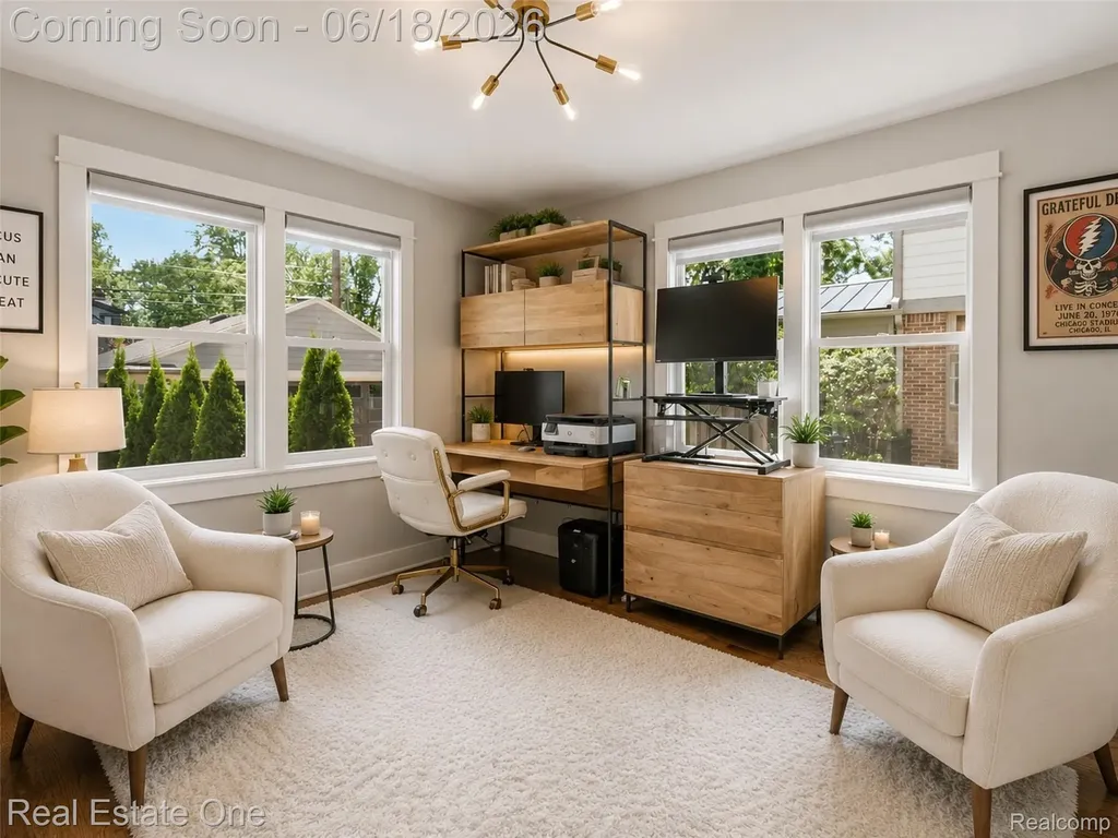 10125 Borgman Avenue Huntington Woods City MI 48070