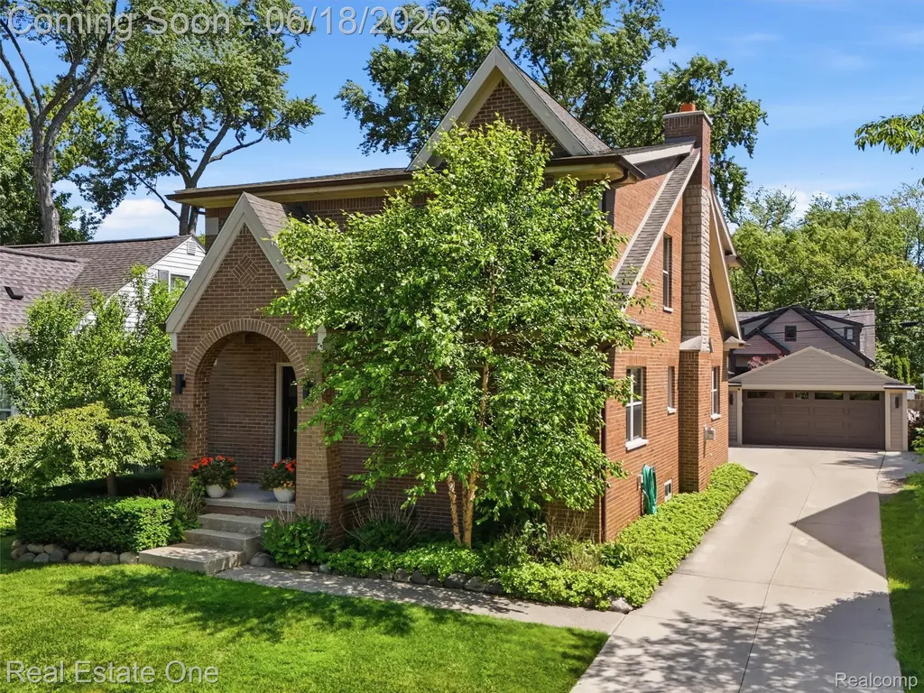 10125 Borgman Avenue Huntington Woods City MI 48070