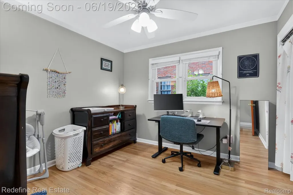 2432 Dallas Avenue Royal Oak City MI 48067