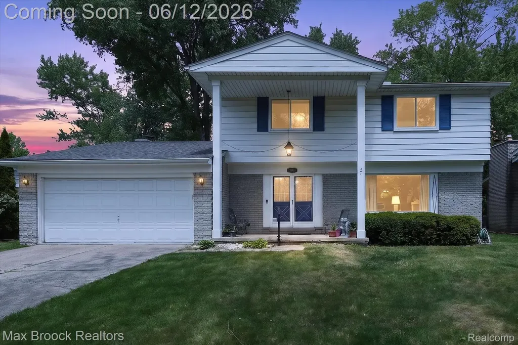 30195 Pleasant Trail Southfield City MI 48076