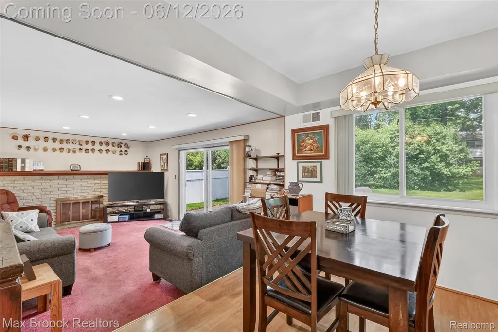 30195 Pleasant Trail Southfield City MI 48076