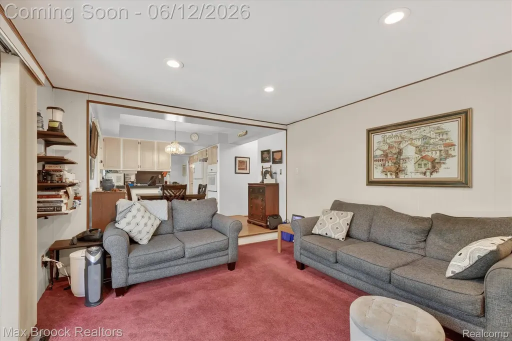 30195 Pleasant Trail Southfield City MI 48076