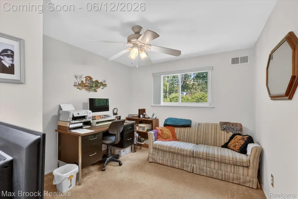 30195 Pleasant Trail Southfield City MI 48076