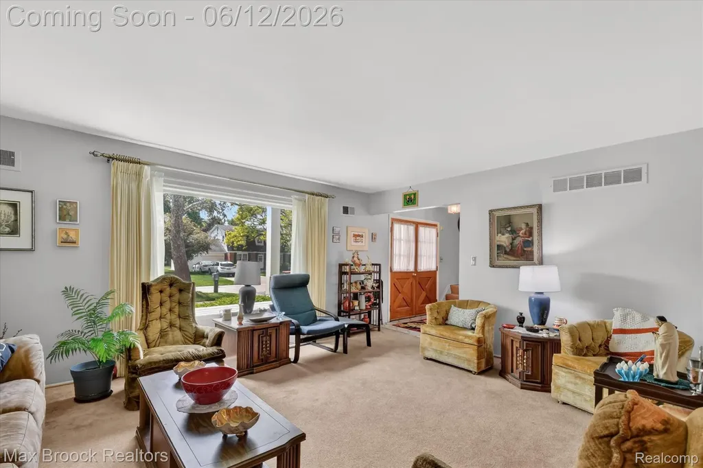 30195 Pleasant Trail Southfield City MI 48076
