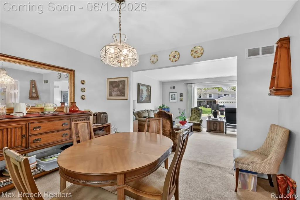 30195 Pleasant Trail Southfield City MI 48076