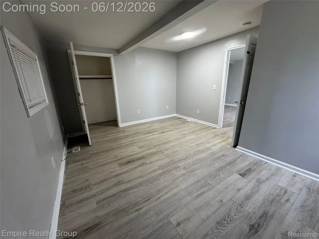18022 Henry Street Melvindale City MI 48122