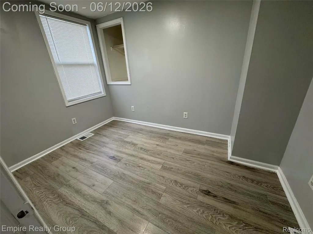 18022 Henry Street Melvindale City MI 48122