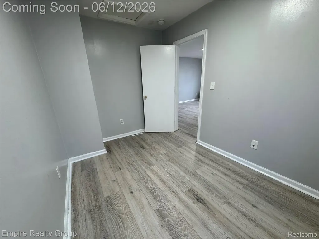 18022 Henry Street Melvindale City MI 48122