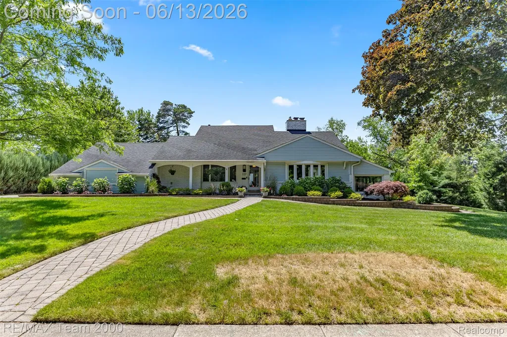 137 N Brady Road Dearborn City MI 48124