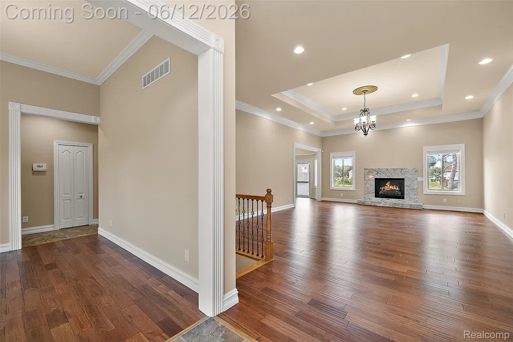 1820 Crimson Ridge Drive Commerce Charter Township MI 48390