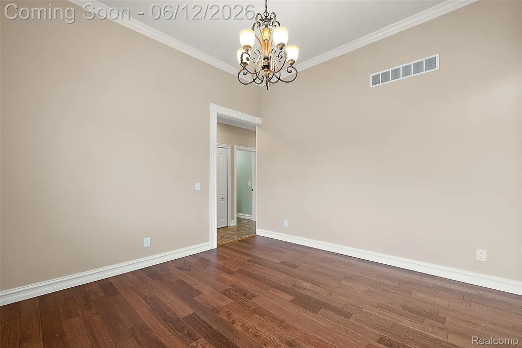 1820 Crimson Ridge Drive Commerce Charter Township MI 48390