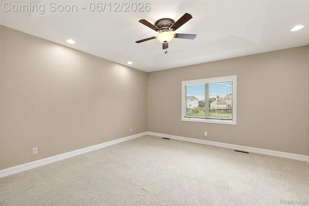 1820 Crimson Ridge Drive Commerce Charter Township MI 48390