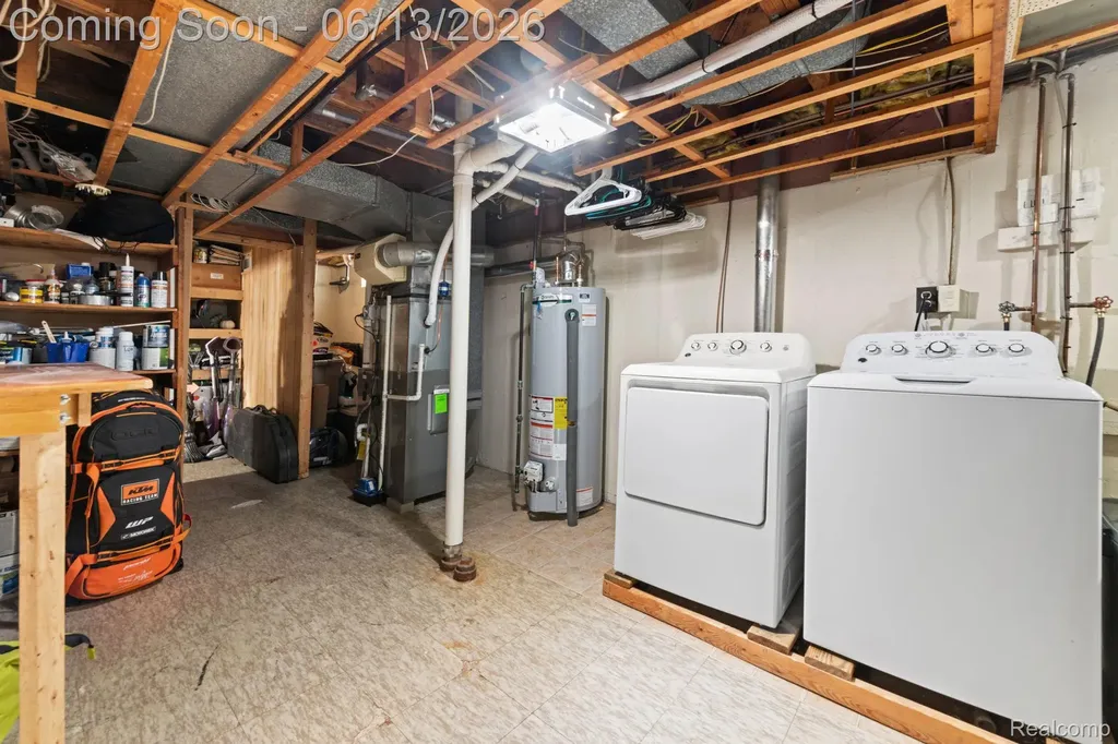 893 Ford Boulevard Lincoln Park City MI 48146
