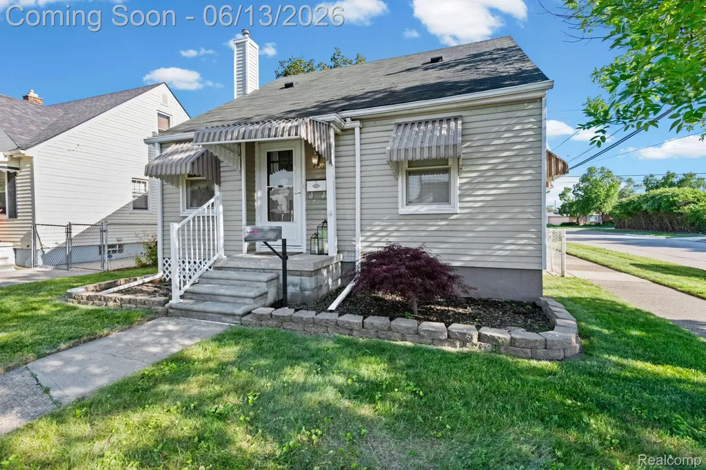 893 Ford Boulevard Lincoln Park City MI 48146