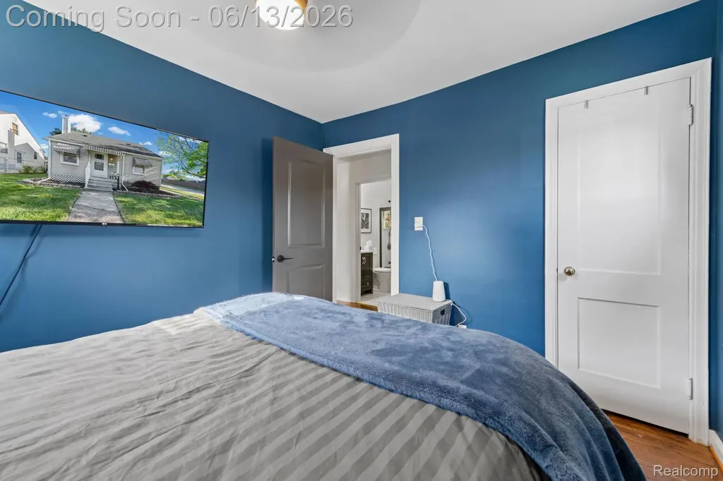 893 Ford Boulevard Lincoln Park City MI 48146