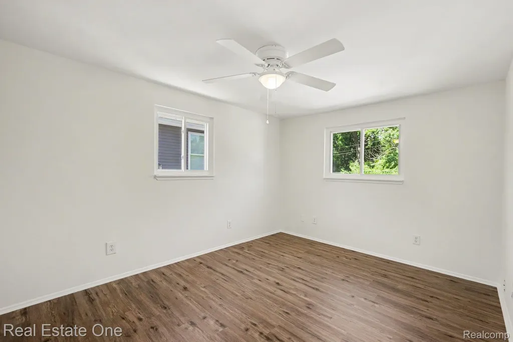 3254 Garden Avenue Royal Oak City MI 48073
