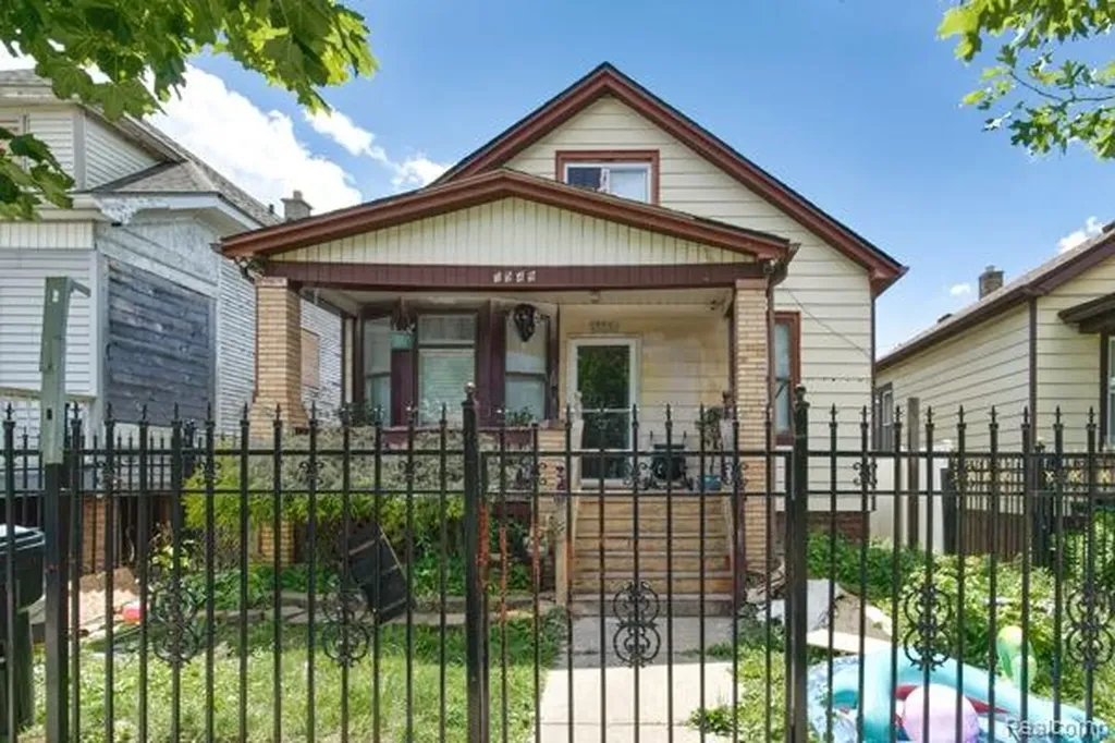 5949 Tarnow Street Detroit City MI 48210