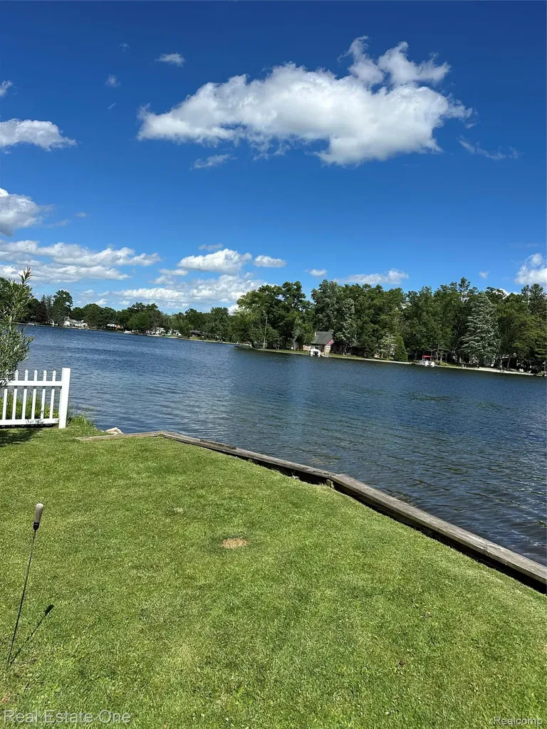 3112 Bull Dog Lane Surrey Township MI 48622