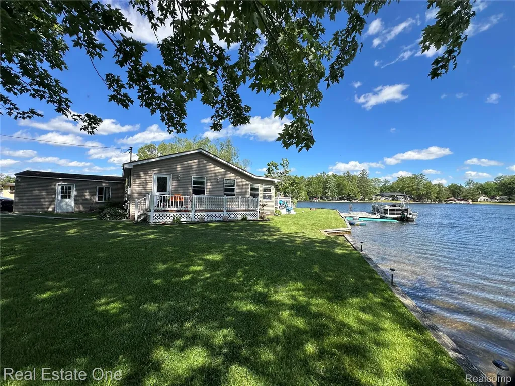 3112 Bull Dog Lane Surrey Township MI 48622