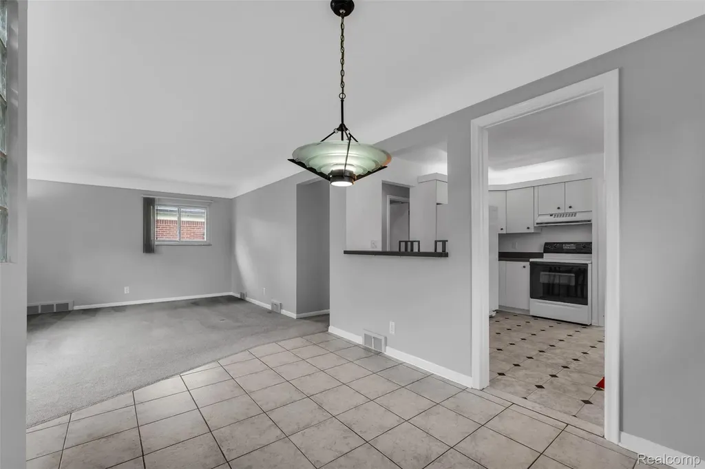 22641 Millenbach Street St. Clair Shores City MI 48081