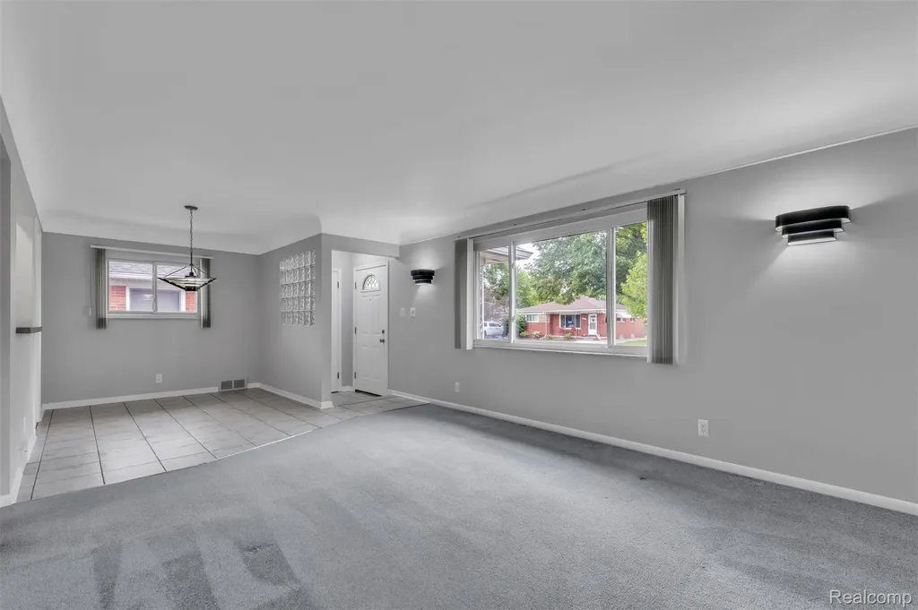 22641 Millenbach Street St. Clair Shores City MI 48081