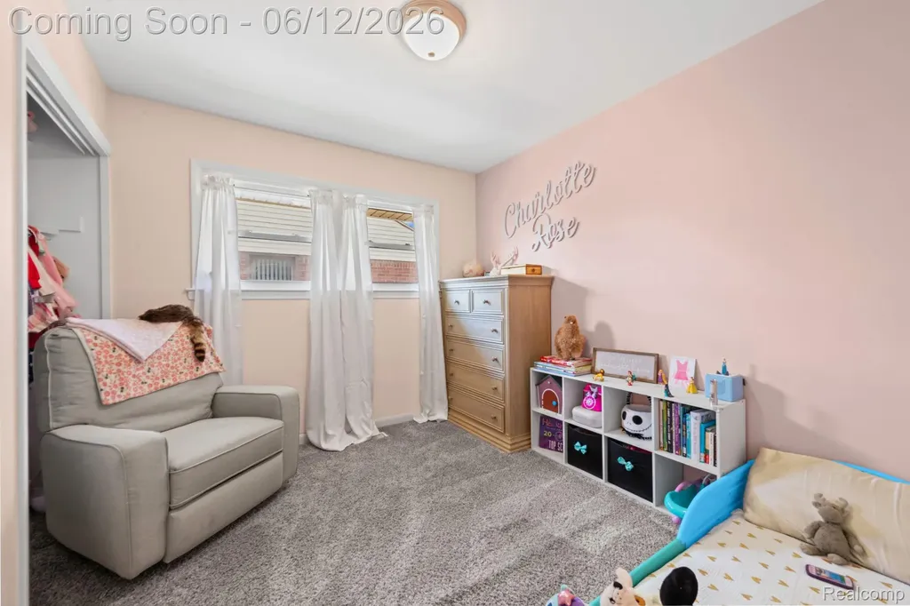 18525 Hinton Street Riverview City MI 48193
