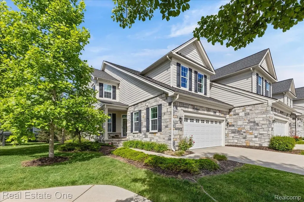 42829 Cardinal Way Novi City MI 48375