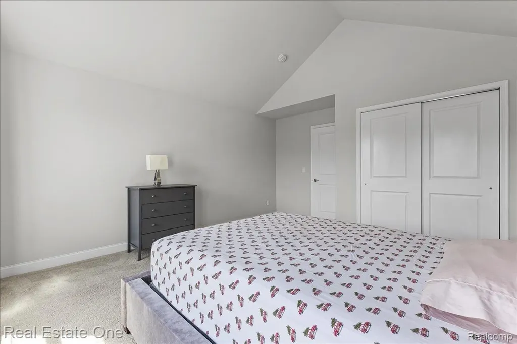 42829 Cardinal Way Novi City MI 48375