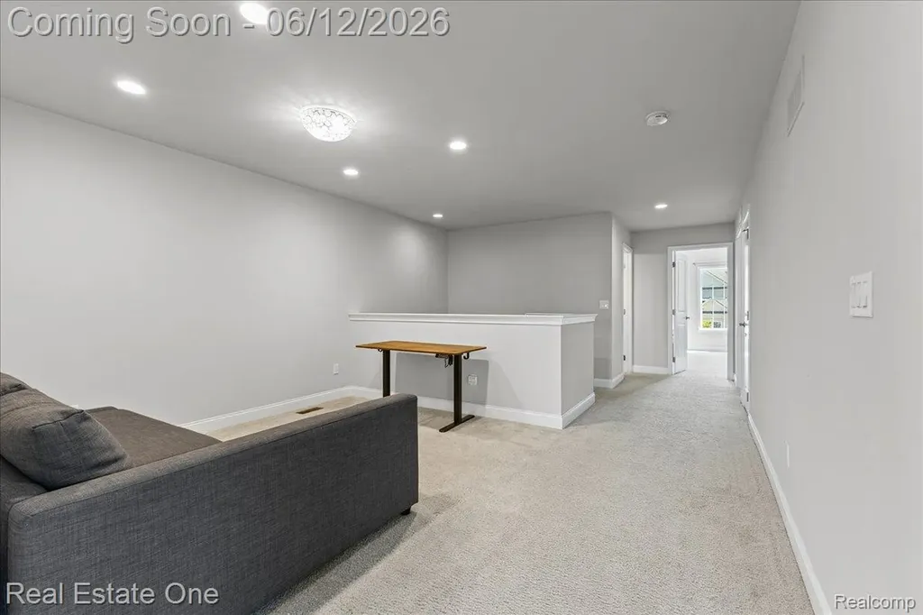 42829 Cardinal Way Novi City MI 48375
