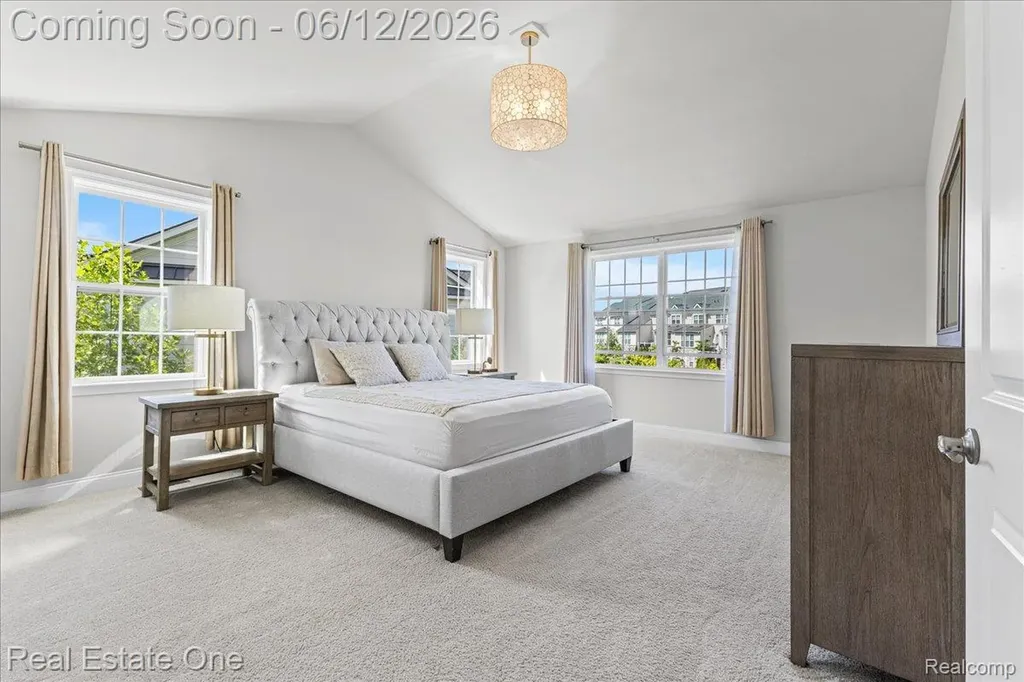 42829 Cardinal Way Novi City MI 48375