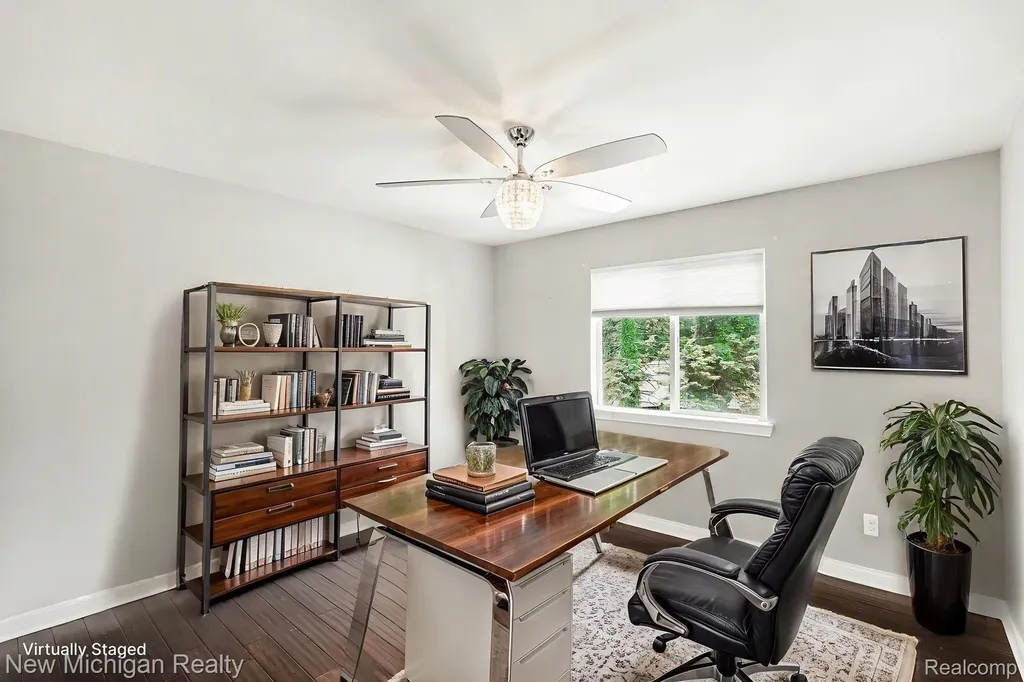 46161 S Manitou Court Shelby Charter Township MI 48317