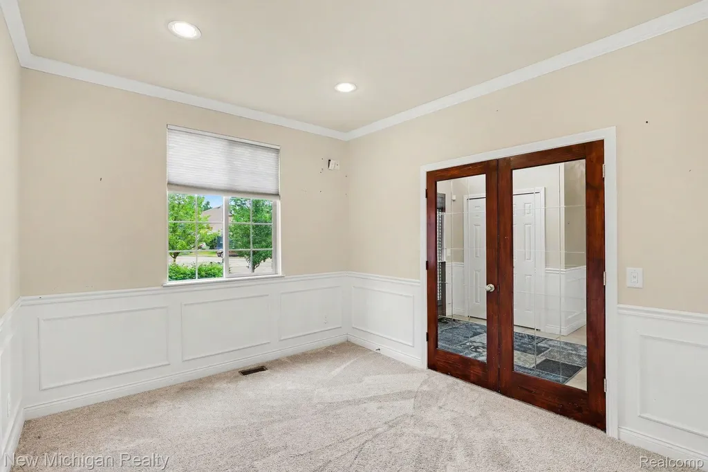 46161 S Manitou Court Shelby Charter Township MI 48317