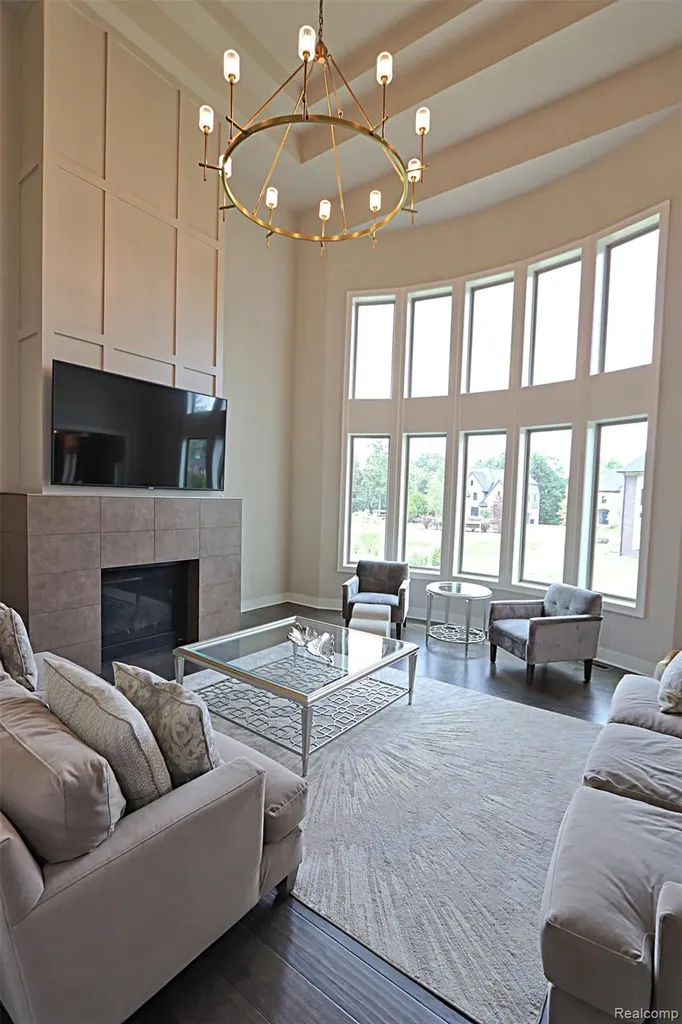 4966 Park Manor Drive Troy City MI 48098