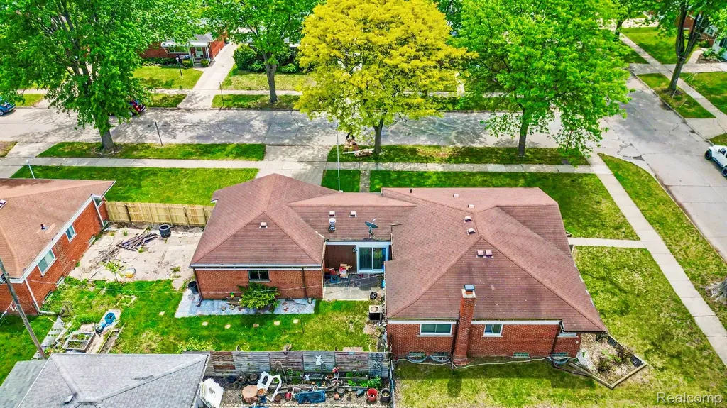 28326 Alden Street Madison Heights City MI 48071