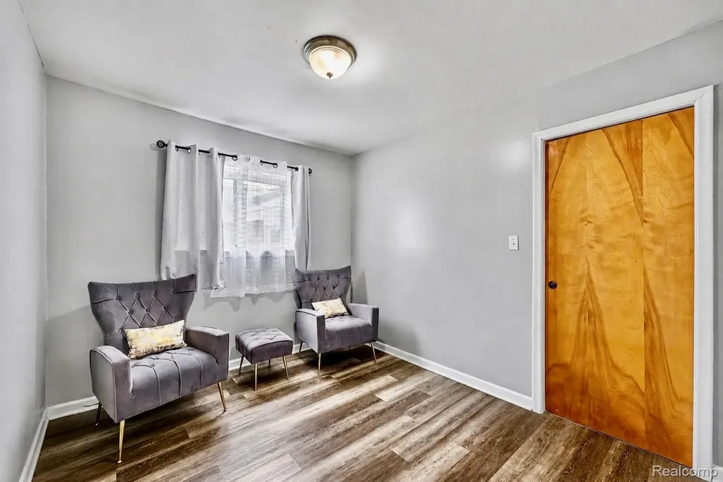 28326 Alden Street Madison Heights City MI 48071