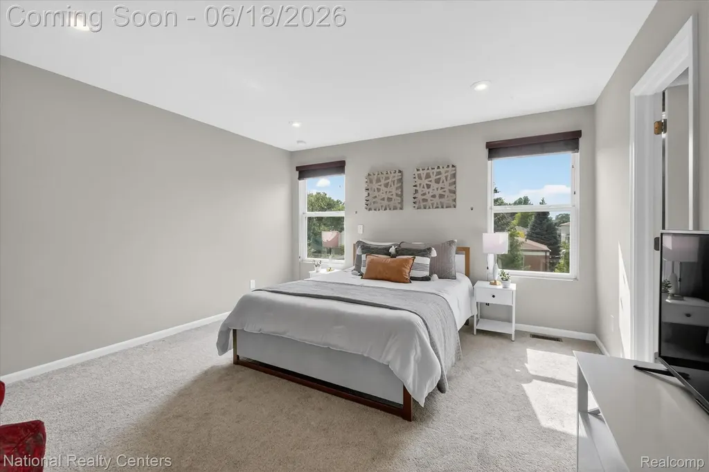 33137 Fuhrmann Drive Sterling Heights City MI 48310