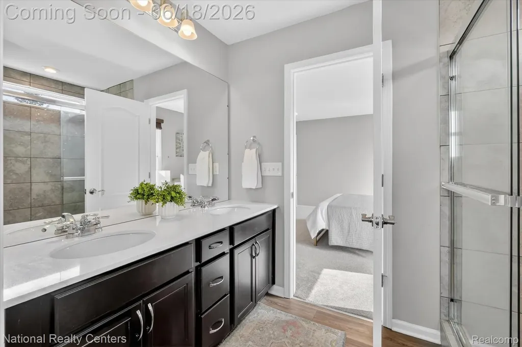 33137 Fuhrmann Drive Sterling Heights City MI 48310